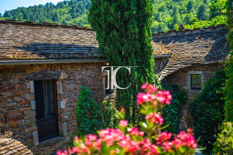 Maison - 167 m² - 6 pièces