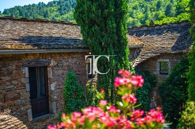 Maison - 167 m² - 6 pièces