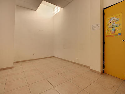 Local commercial - 300 m²