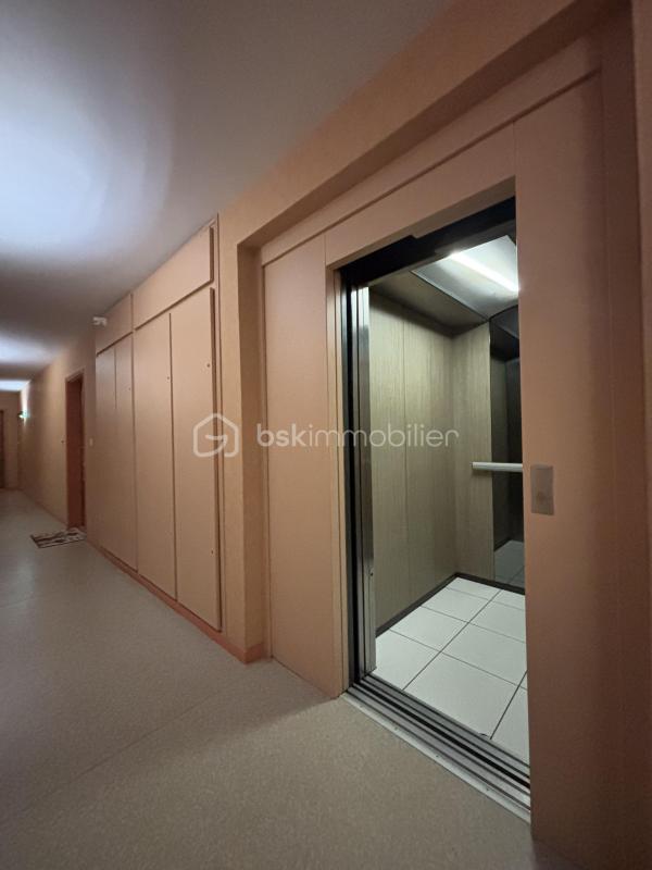 Appartement - 96 m² - 4 pièces