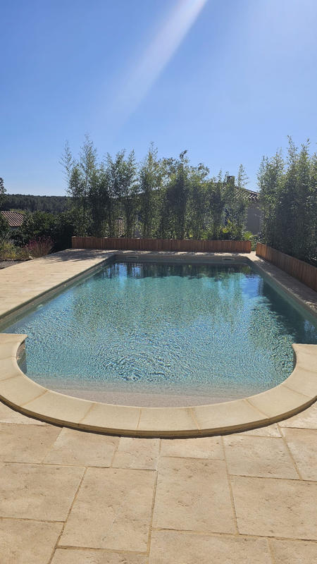 Maison - 240 m² - 7 pièces