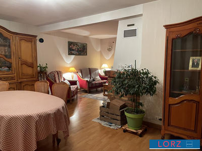 Maison traditionnelle - 127 m² - 7 pièces