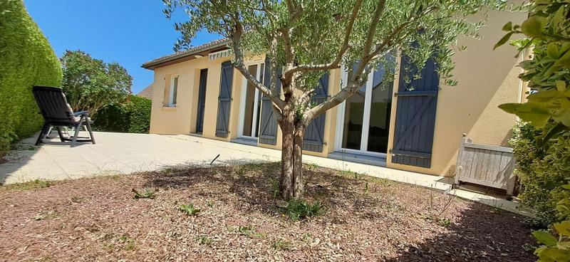 Maison - 92 m² - 5 pièces