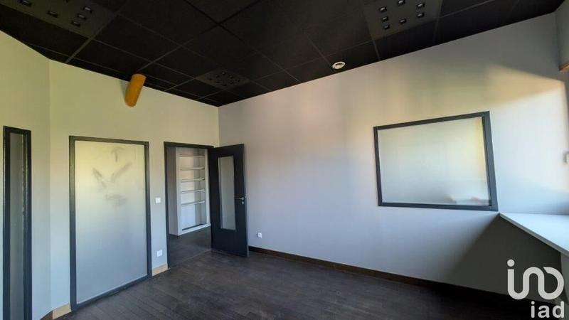 Local commercial - 304 m²