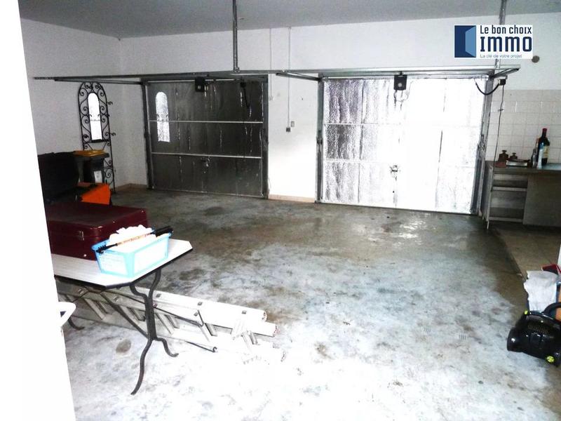 Pavillon - 181 m² - 7 pièces