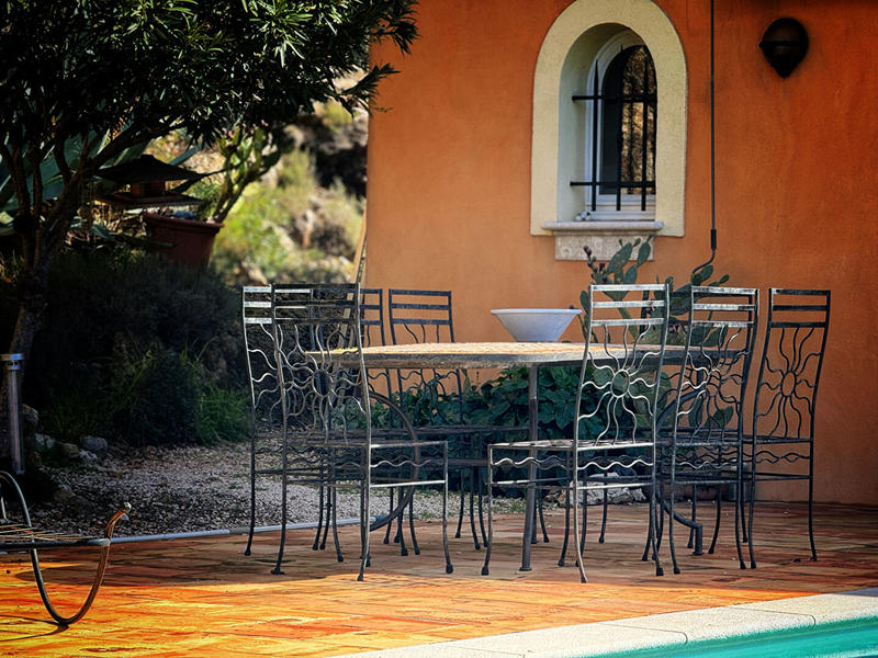 Maison - 230 m² - 6 pièces