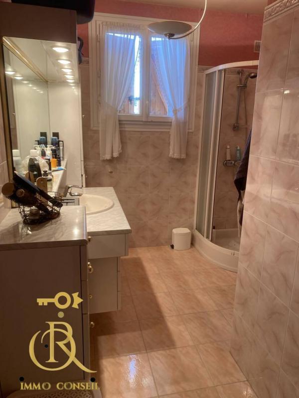 Pavillon - 183 m² - 6 pièces