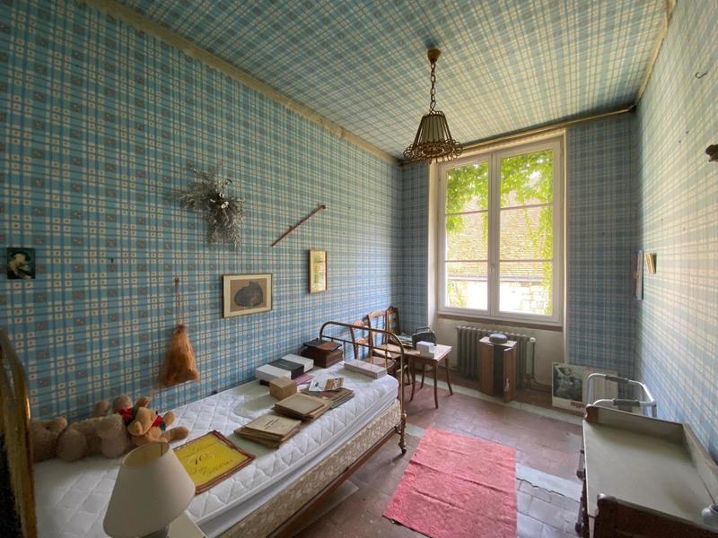 Maison - 213 m² - 9 pièces