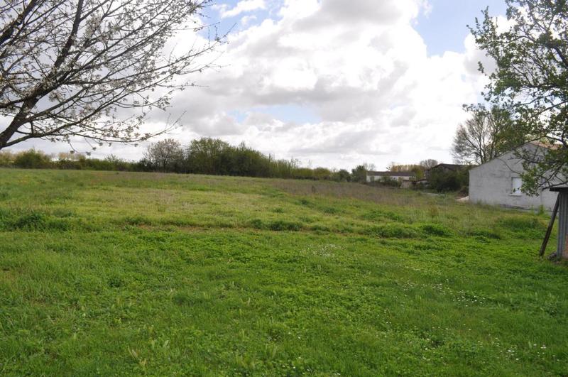 Terrain constructible - 4 979 m²