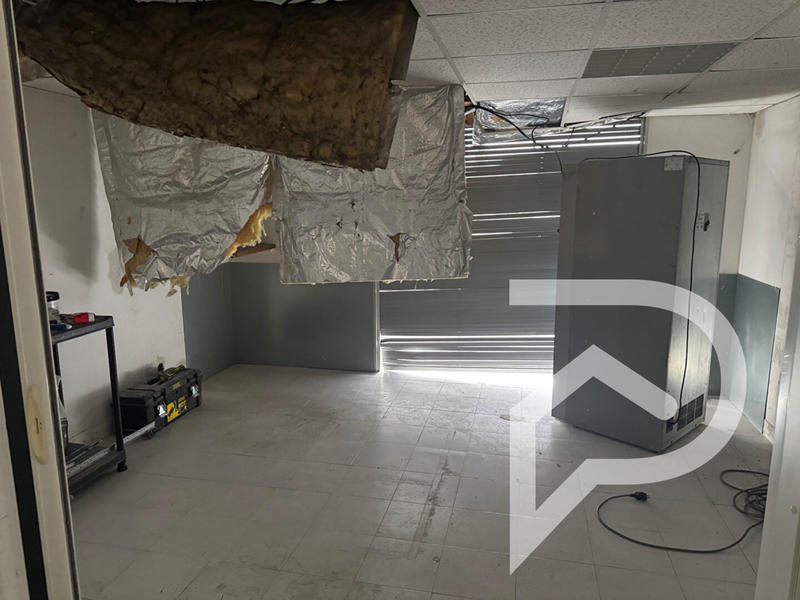 Local commercial - 220 m²