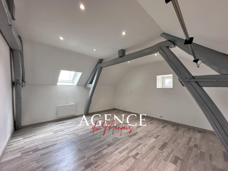 Maison - 168 m² - 6 pièces