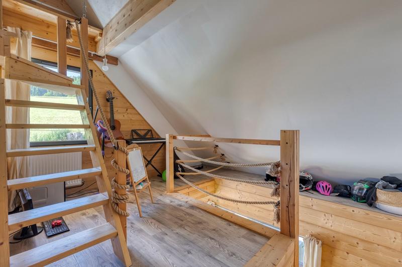 Maison - 166 m² - 8 pièces