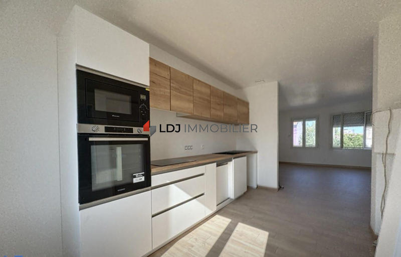 Maison traditionnelle - 124 m² - 7 pièces