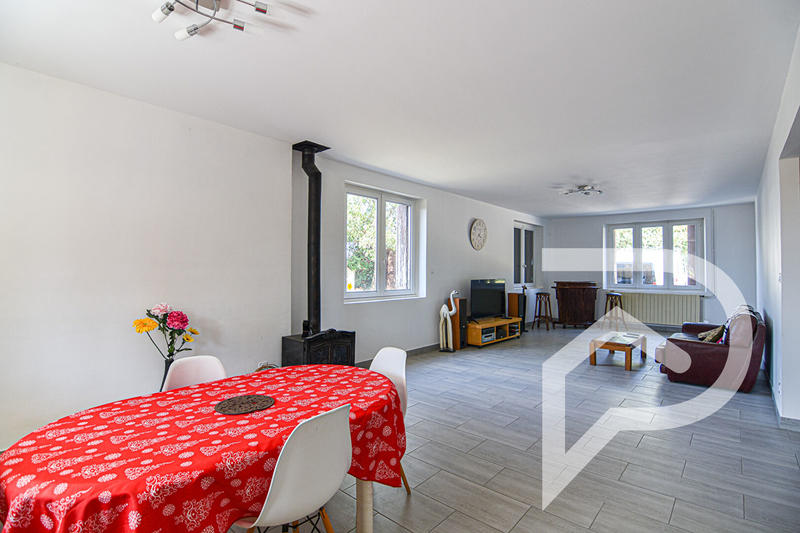 Maison - 184 m² - 6 pièces