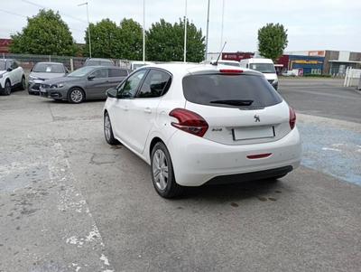 Peugeot 208 Puretech 110 s&amp;S Eat6 Allure Busin