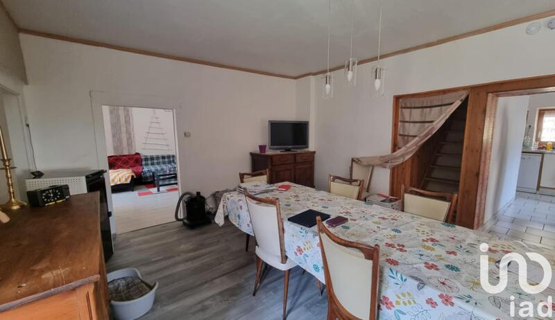 Maison - 98 m² - 5 pièces