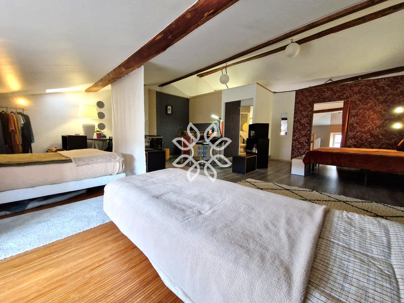 Maison - 172 m² - 6 pièces