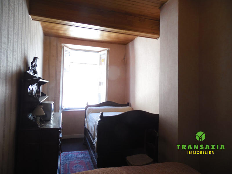 Maison - 95 m² - 5 pièces