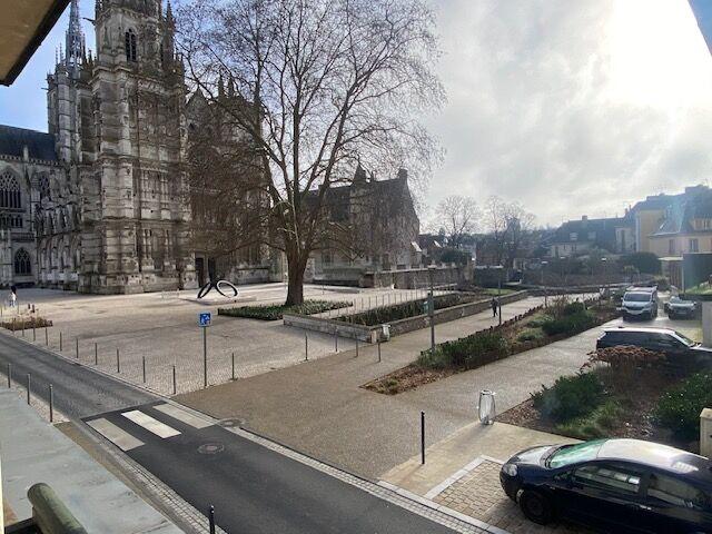 Appartement - 80 m² - 3 pièces