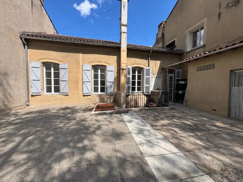 Appartement ancien - 64 m² - 3 pièces