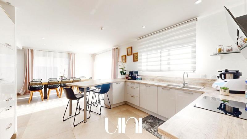 Maison - 148 m² - 6 pièces