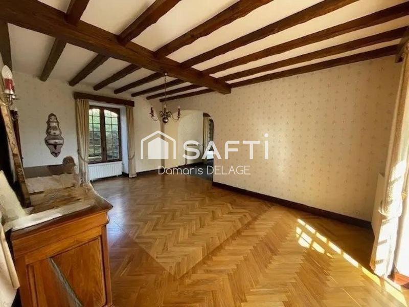 Maison - 225 m² - 9 pièces