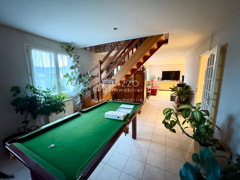 Maison - 167 m² - 6 pièces