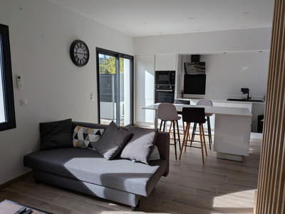 Maison - 95 m² - 4 pièces