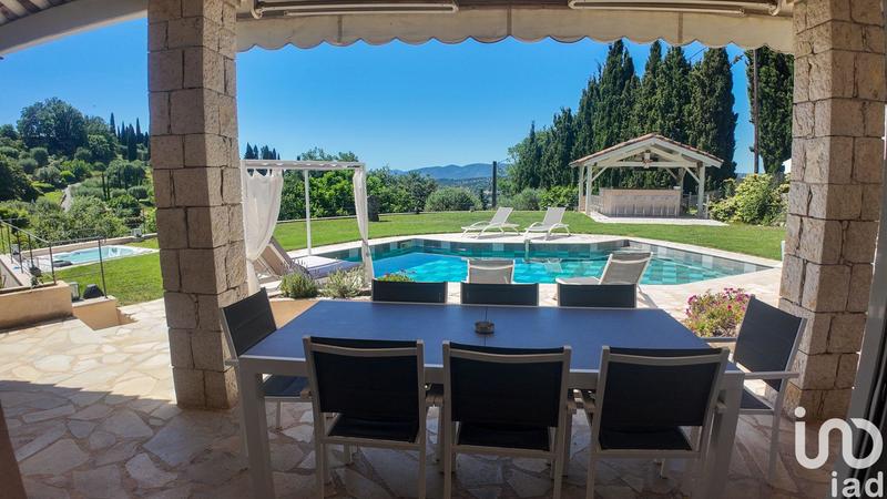 Maison - 186 m² - 6 pièces