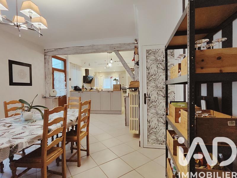 Maison - 378 m² - 10 pièces