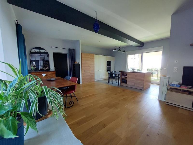 Appartement - 106 m² - 4 pièces