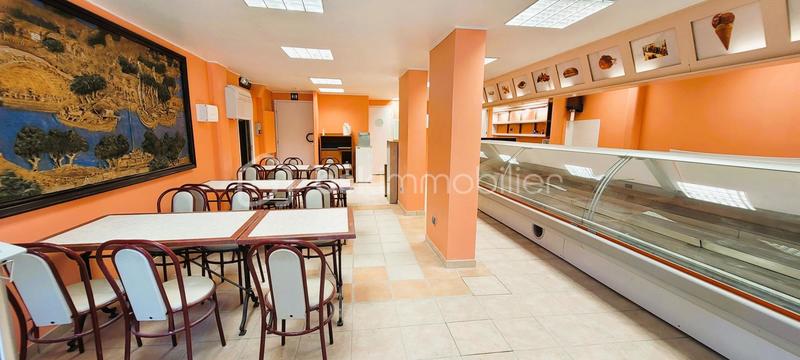 Appartement - 181 m² - 6 pièces