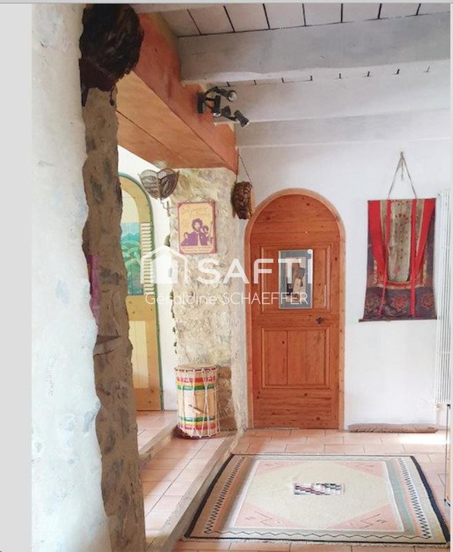 Maison - 240 m² - 7 pièces