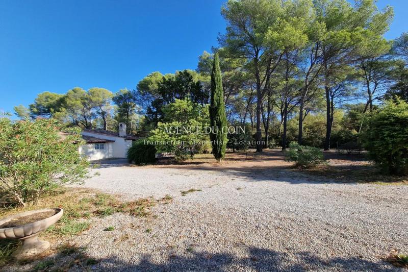 Demeure - 240 m² - 5 pièces