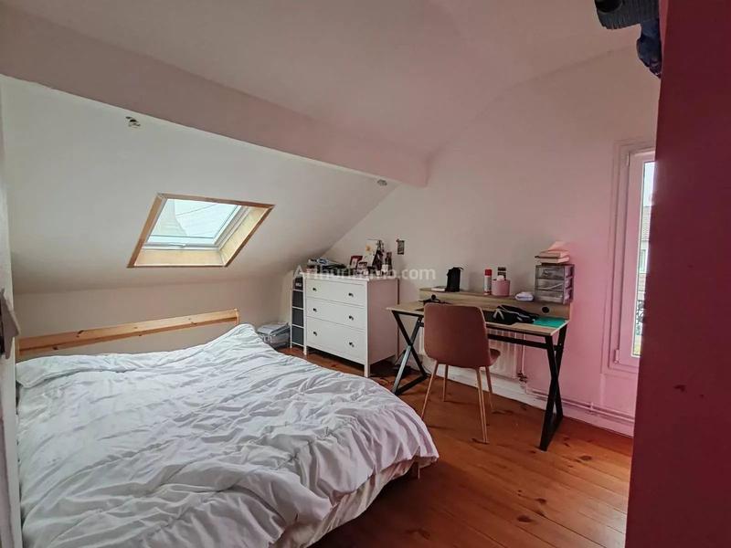 Maison - 90 m² - 5 pièces