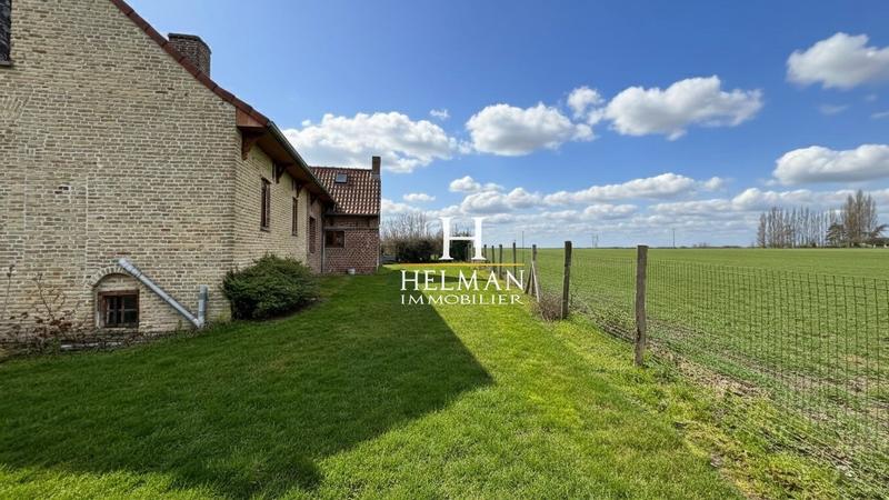 Maison - 220 m² - 8 pièces