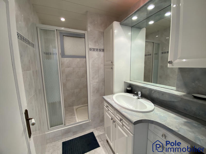 Appartement - 84 m² - 5 pièces