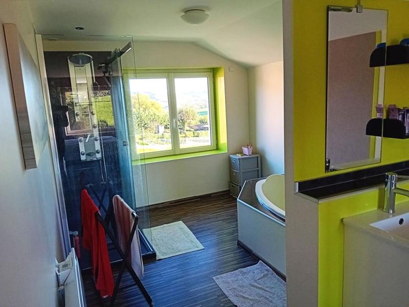 Maison - 258 m² - 10 pièces