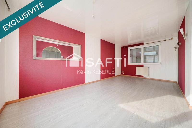 Maison - 96 m² - 6 pièces