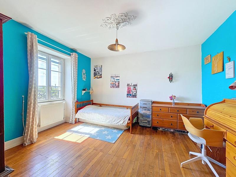 Ferme - 210 m² - 8 pièces