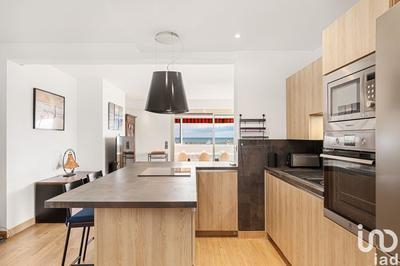 Appartement - 90 m² - 4 pièces