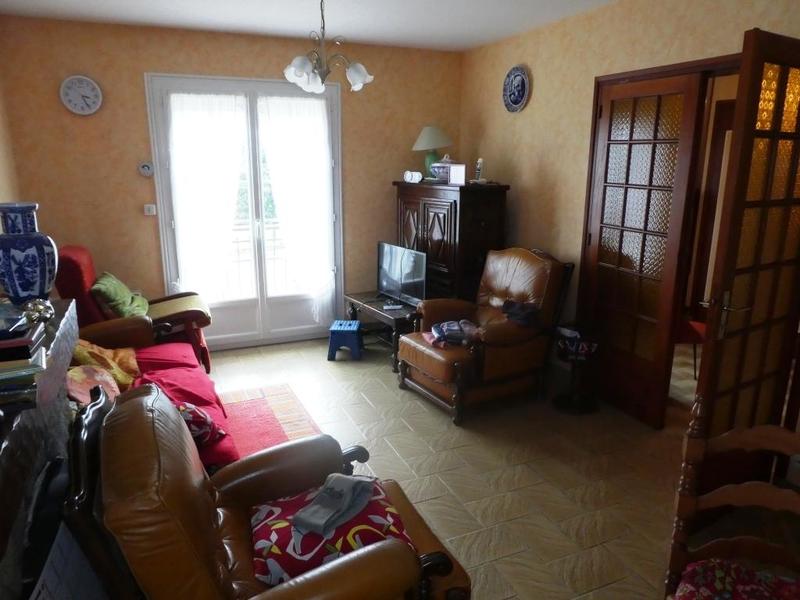 Maison - 92 m² - 5 pièces