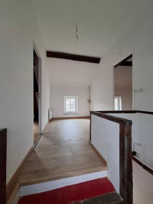 Appartement - 96 m² - 2 pièces