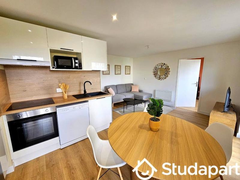 Chambre - 11 m² - 1 pièce