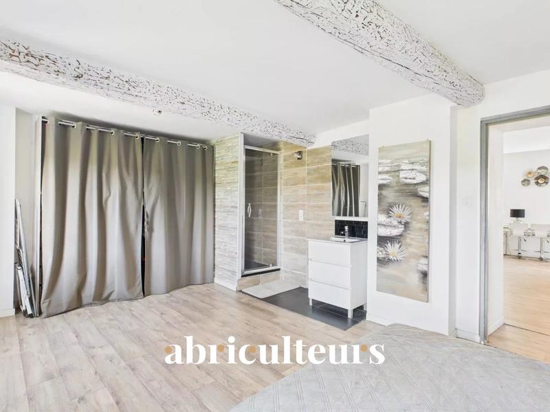 Appartement - 89 m² - 3 pièces