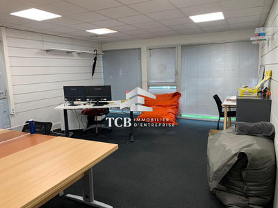 Bureau - 143 m²