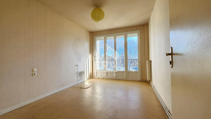Appartement - 99 m² - 5 pièces