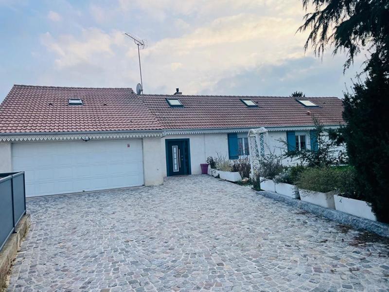 Maison - 200 m² - 7 pièces