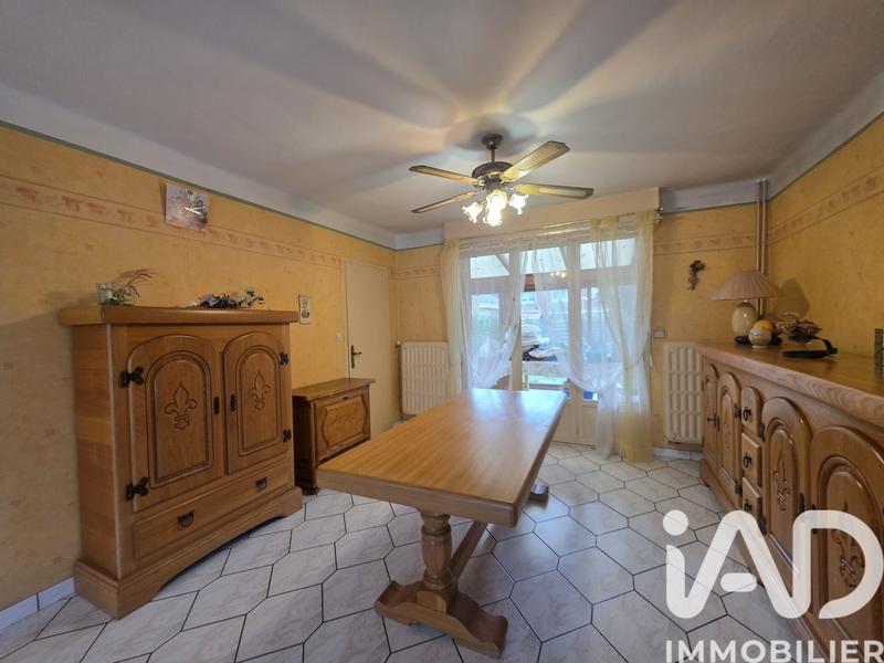 Maison - 90 m² - 5 pièces