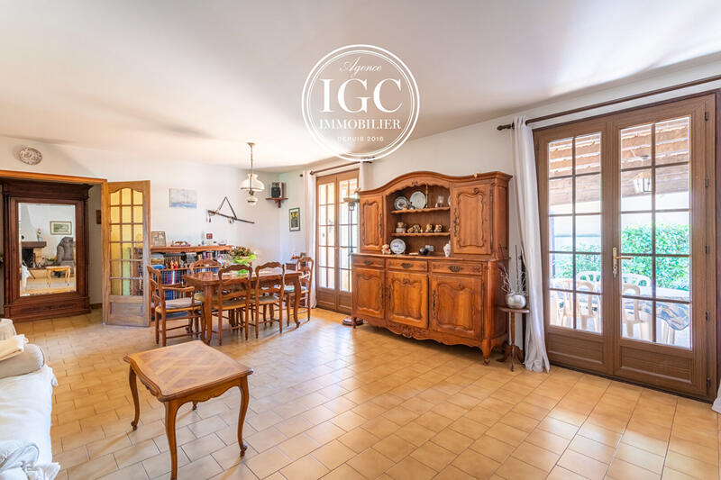 Maison - 98 m² - 4 pièces